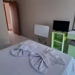 Tango Δωμάτια σε οικογενειακή κατοικία *